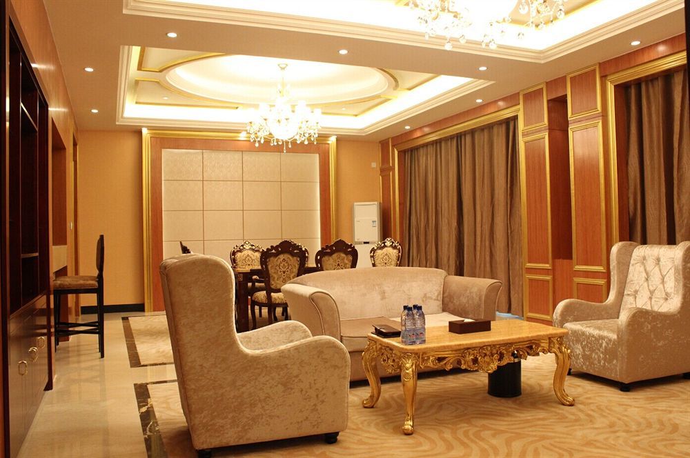 Golden Peacock Resort Hotel Beira Luaran gambar