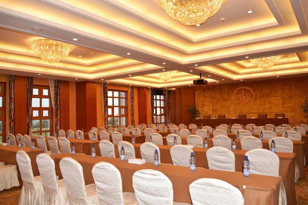 Golden Peacock Resort Hotel Beira Luaran gambar