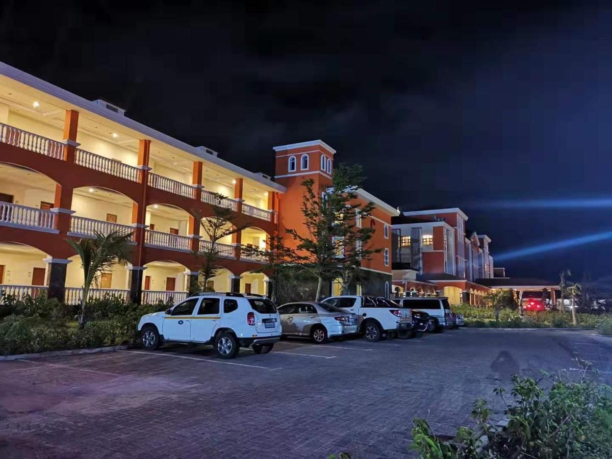 Golden Peacock Resort Hotel Beira Luaran gambar